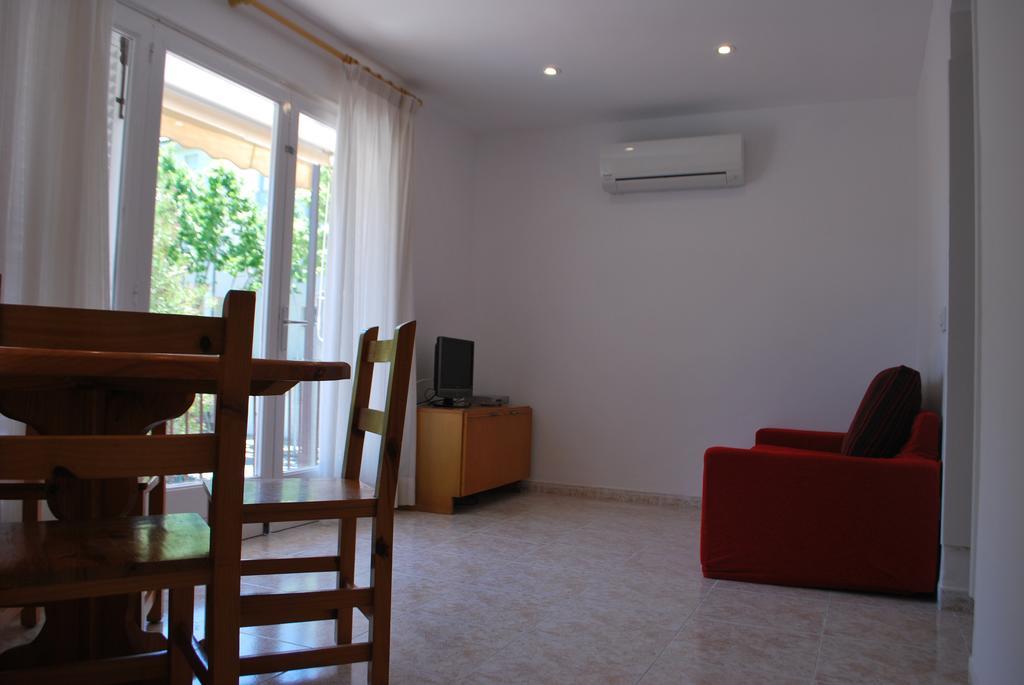 Apartamentos Les Palmeres Platja d'Aro Exterior foto